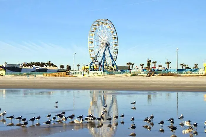 Ocean Walk Resort Daytona Beach 3*,