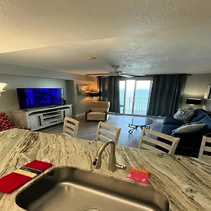 Apartment Vacation In Comfort And Luxury - 1 Bedroom Direct Oceanfront - Wyndham Ocean Walk 1607, Daytona Beach