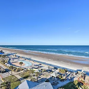 Apartment Oceanfront Resort-style Getaway - Walk To Beach!, Daytona Beach